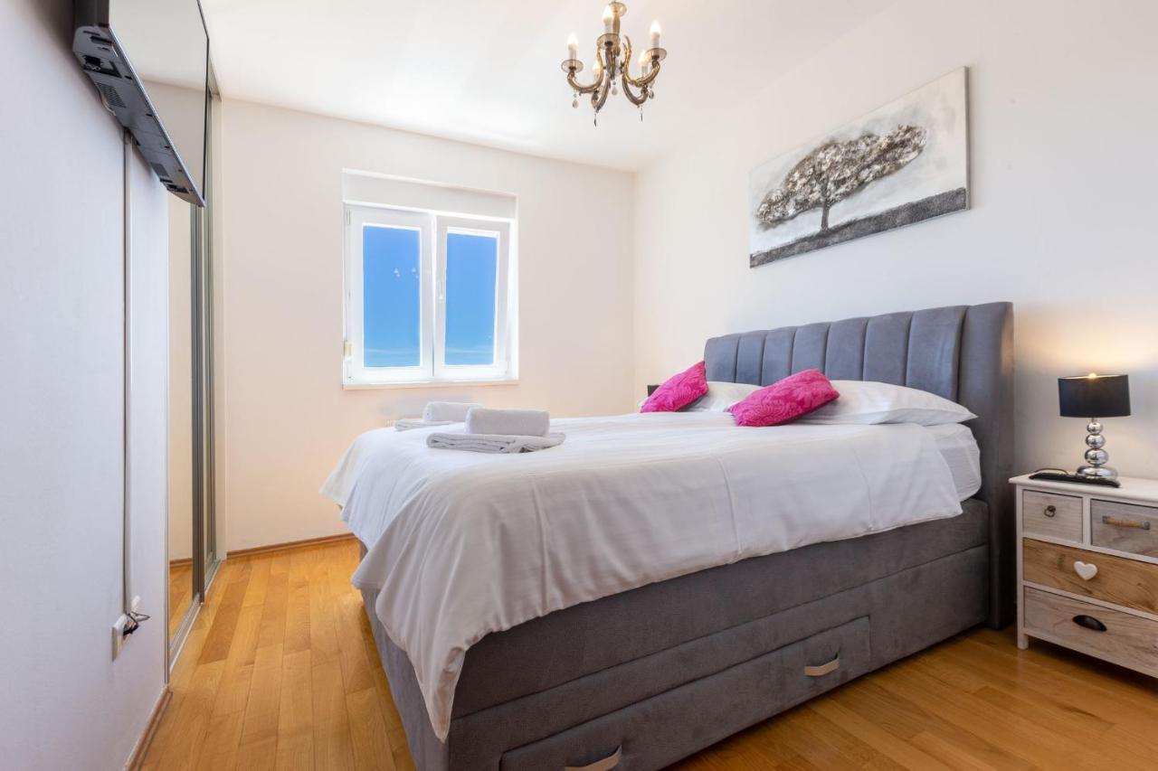 Jadran Apartment With Balcony And Parking Garage 자다르 외부 사진
